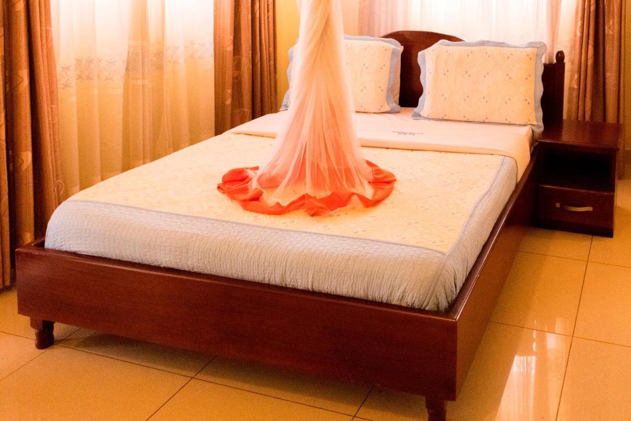 Kahondo Buffalo Hotel Kampala Makerere Εξωτερικό φωτογραφία