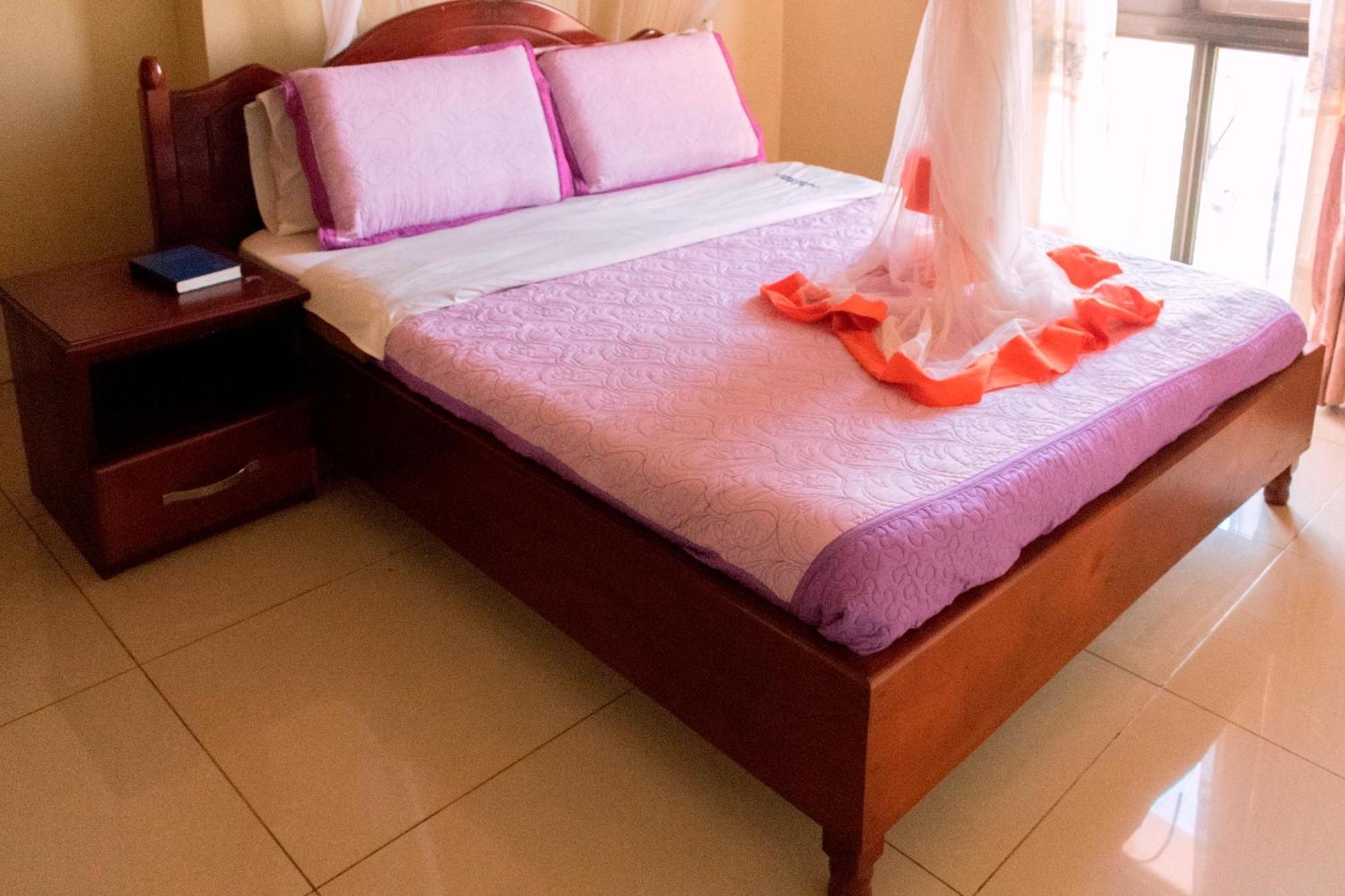 Kahondo Buffalo Hotel Kampala Makerere Εξωτερικό φωτογραφία
